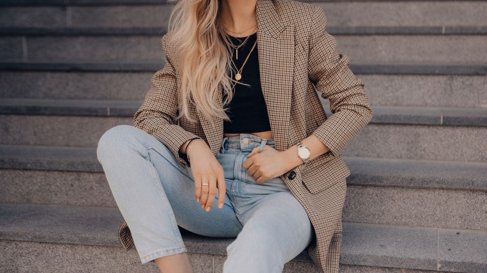 5 Polished Ways To Wear and Style a Blazer in 2022