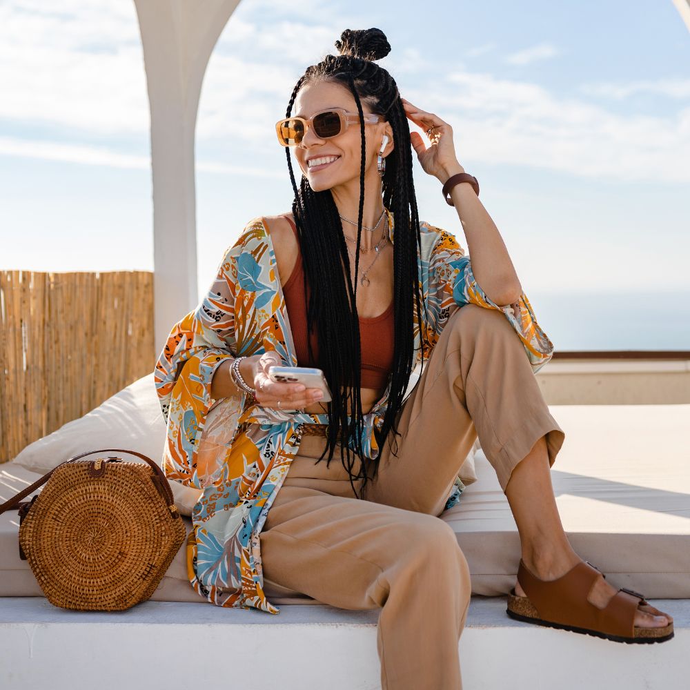 How To Create Stylish Outfits With a Signature Color Palette