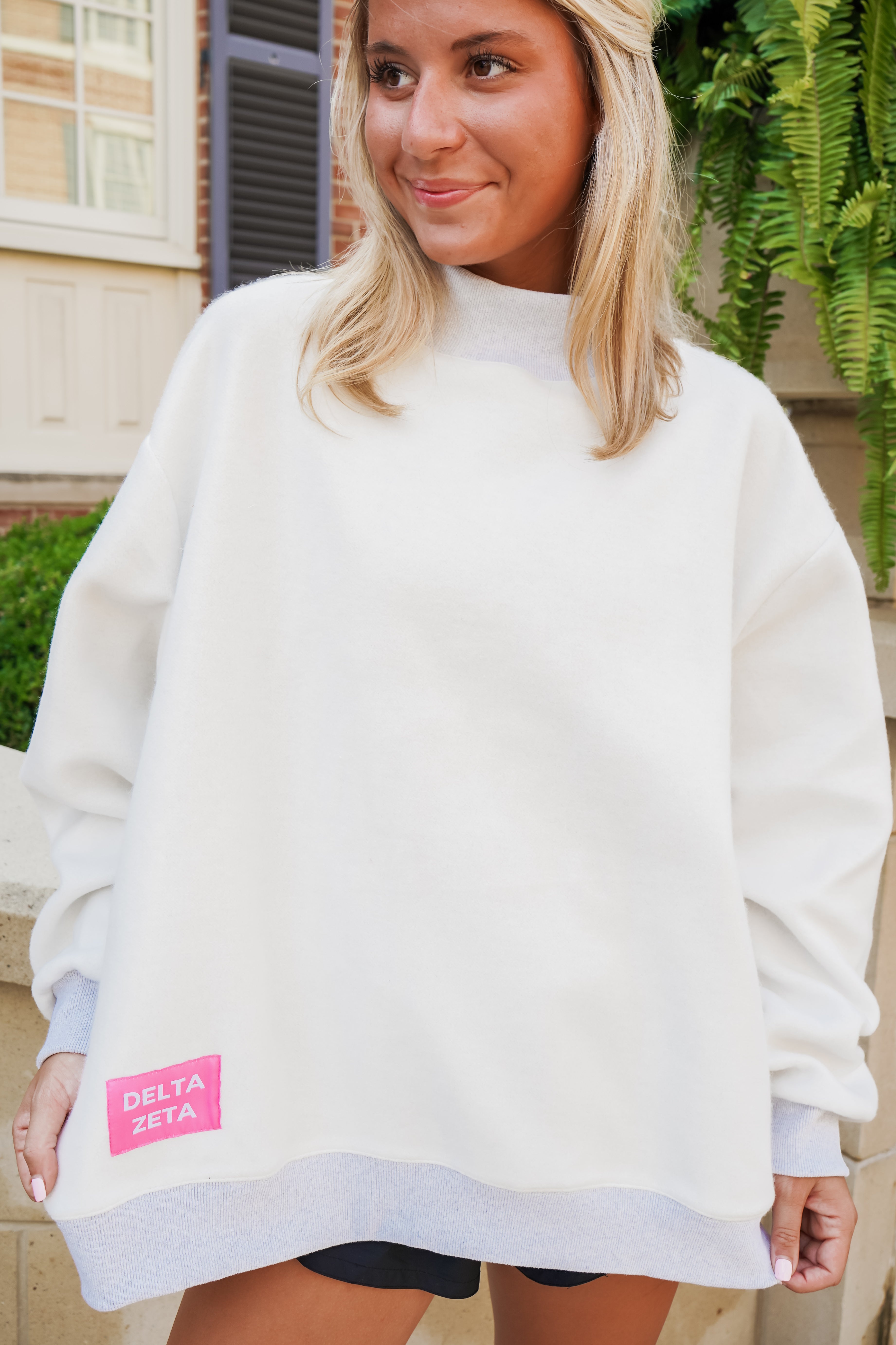 スウェット　DELTA ZETA Delta Zeta – Greek Clothing Company LLC