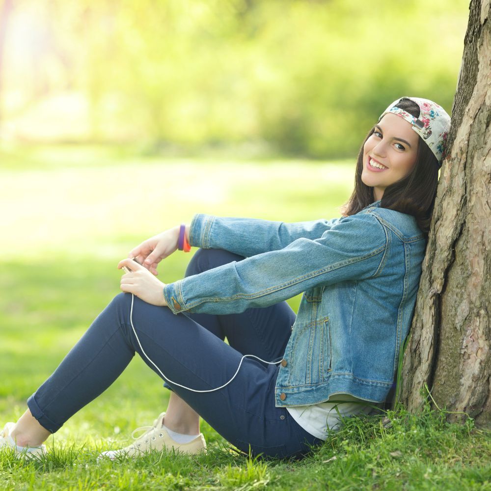 Styling Tips for an Oversized Jean Jacket