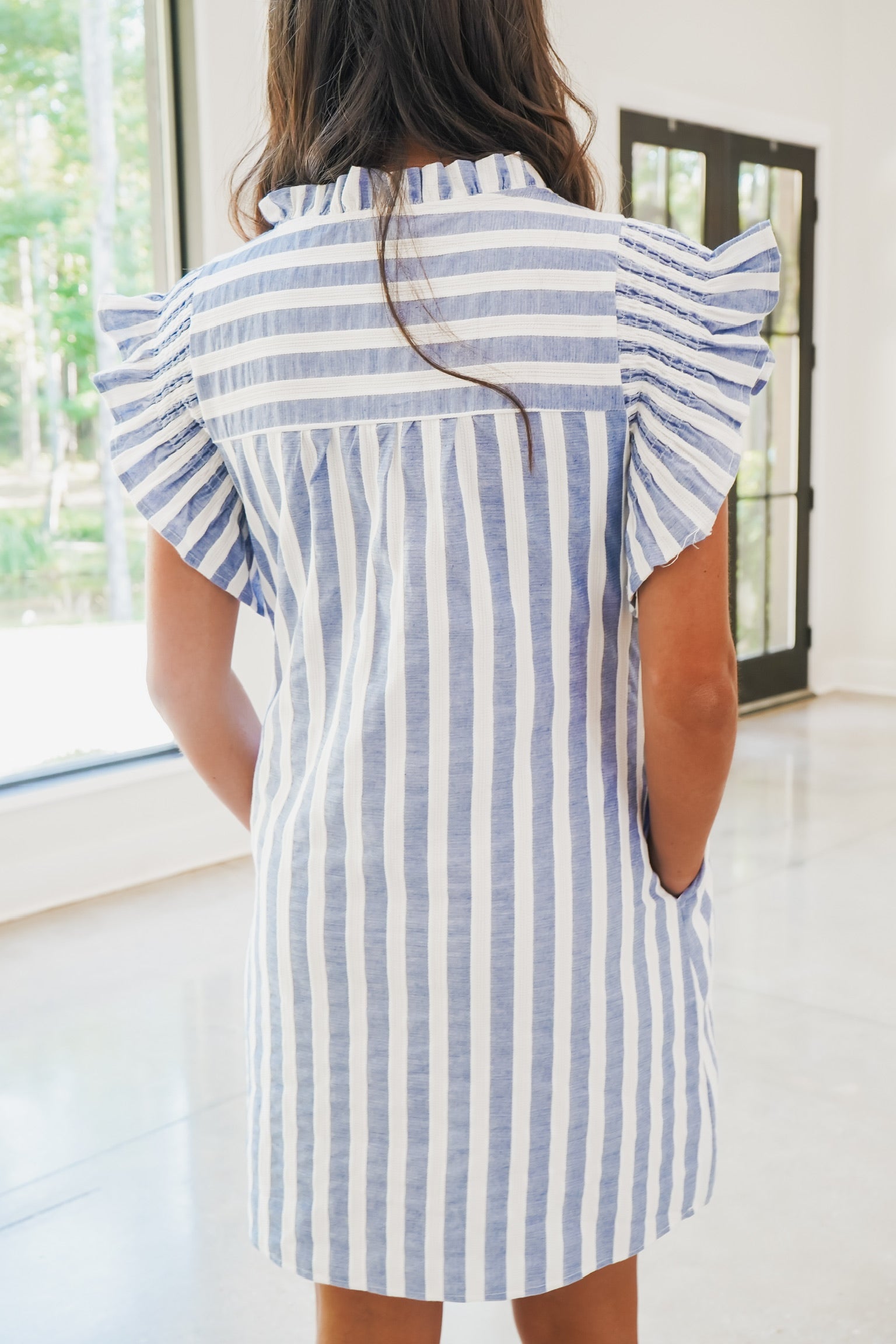 n【新品未開封】Alison frill tops pink Amazon.com: GUESS Women's Off Shoulder Azura Ruffle Top