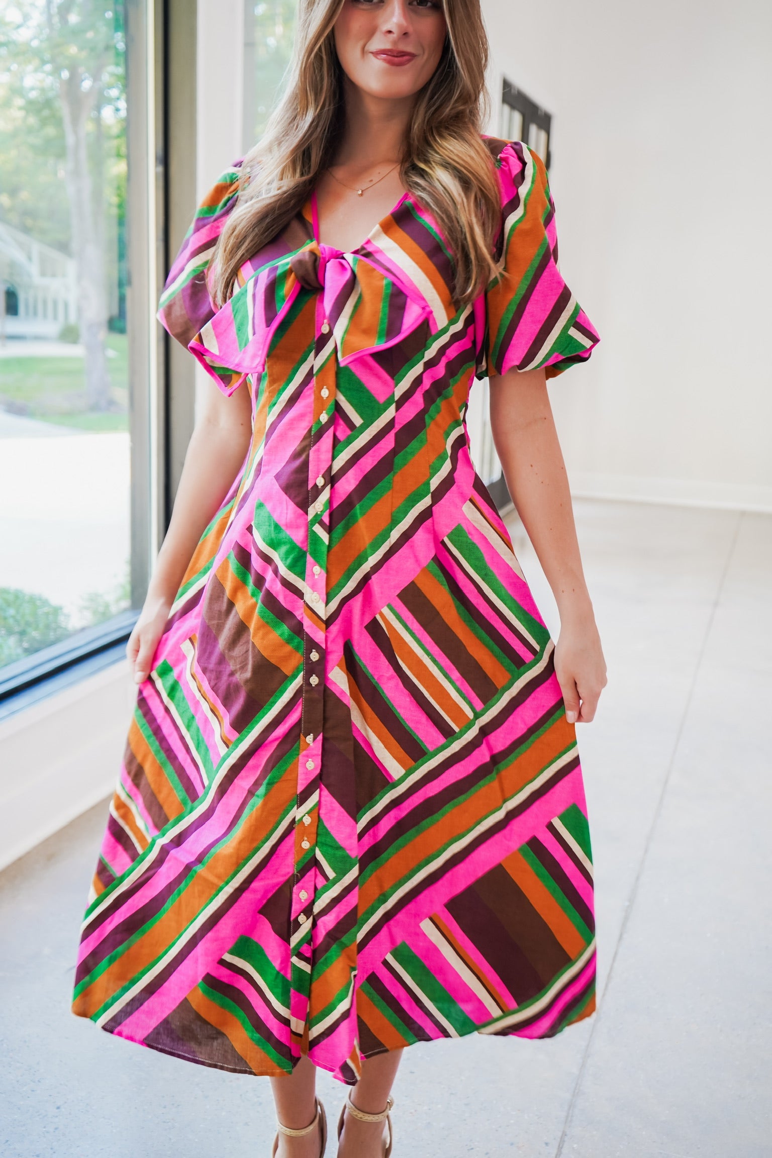 and midi dress Landon With its soft grey Size:40 Regular Jacket+34 Waist Adjust 30to36)Height: 5'7